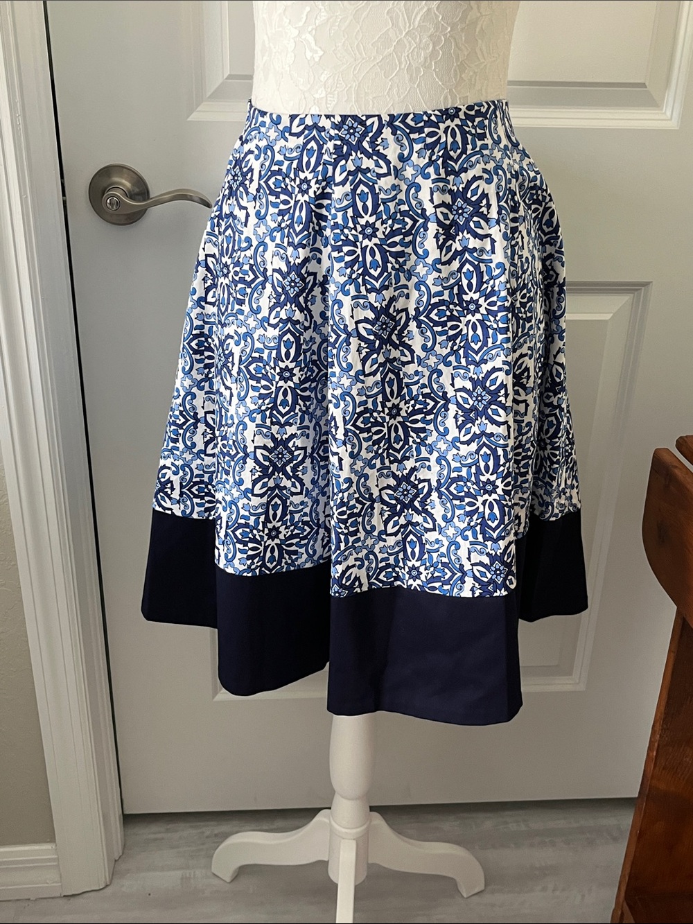 Milly for DesignNation Capri ITALIA A-Line Skirt with Navy Hem NWT SZXL